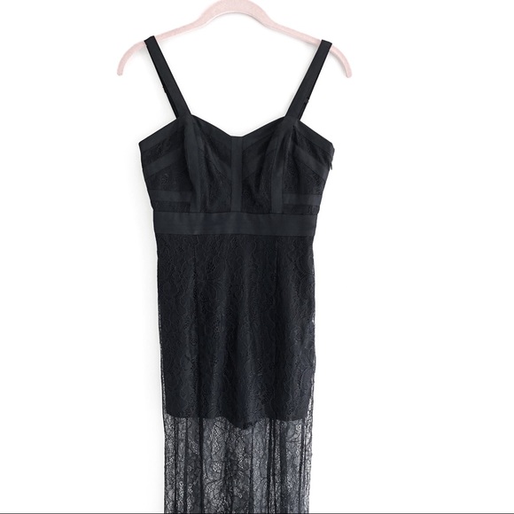 Ileanna Lace Gown by Marciano - Picture 6 of 7